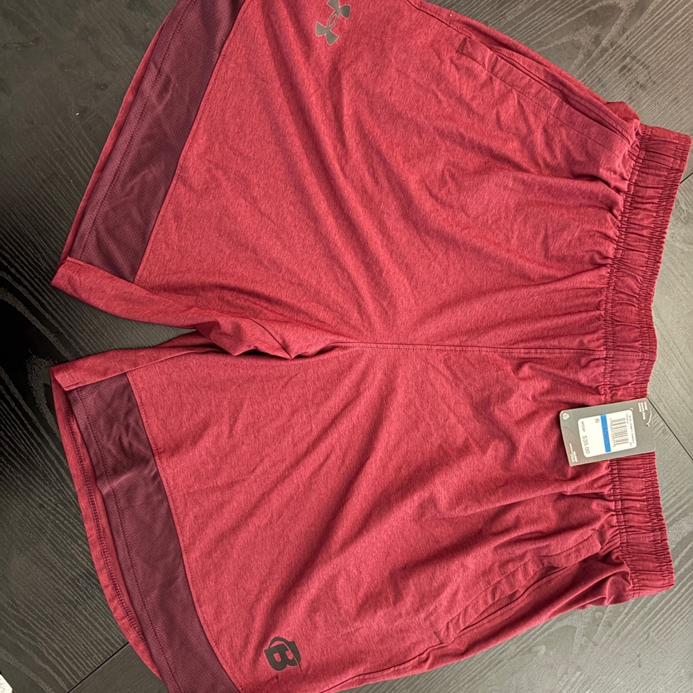 Under Armour Red Athletic Shorts Lightweight Elastic Waist
